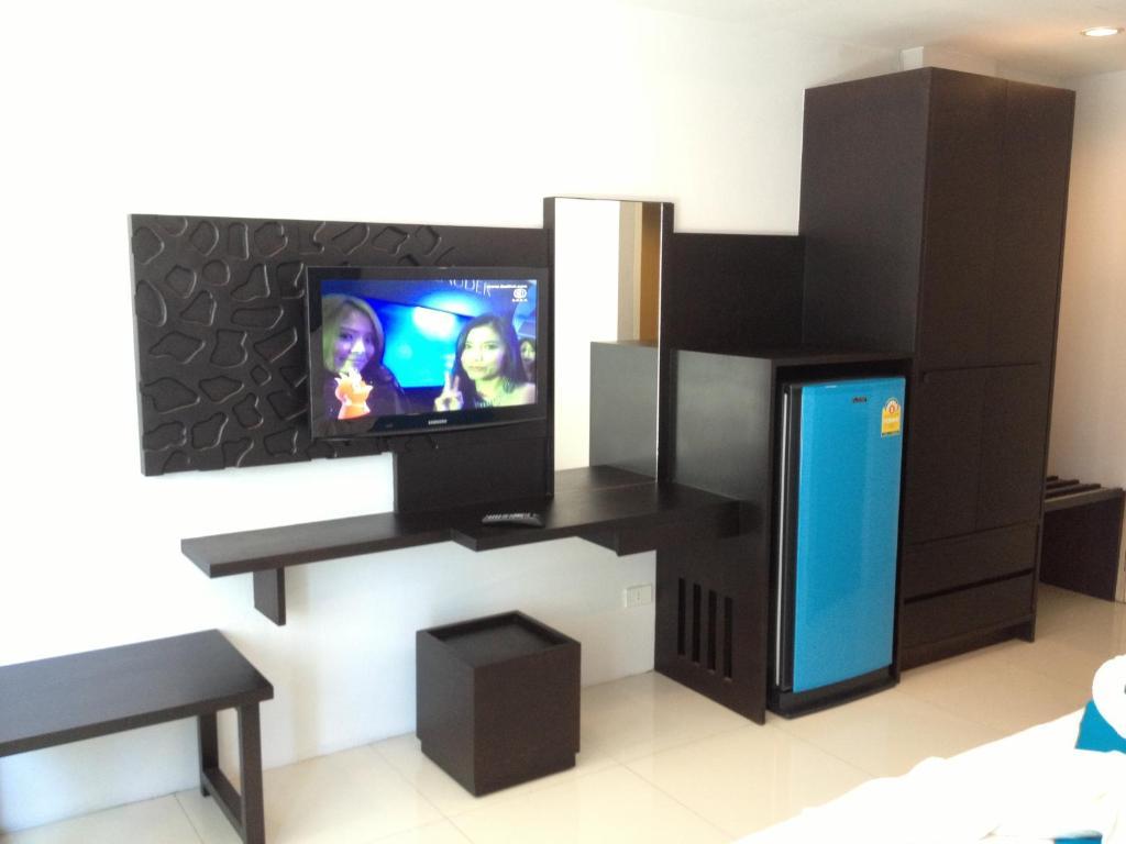 The Silk Hill Hotel Patong Екстер'єр фото