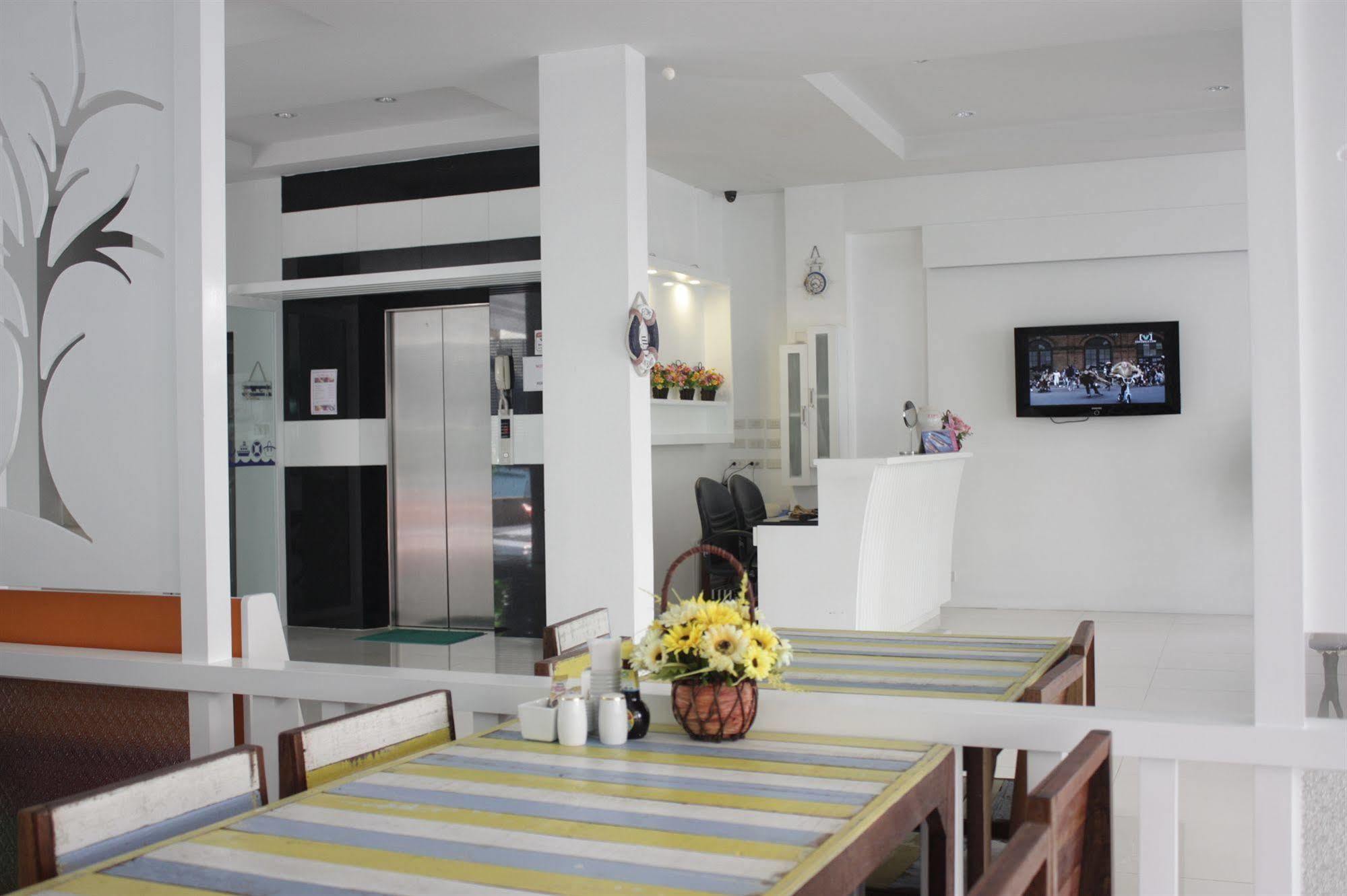 The Silk Hill Hotel Patong Екстер'єр фото